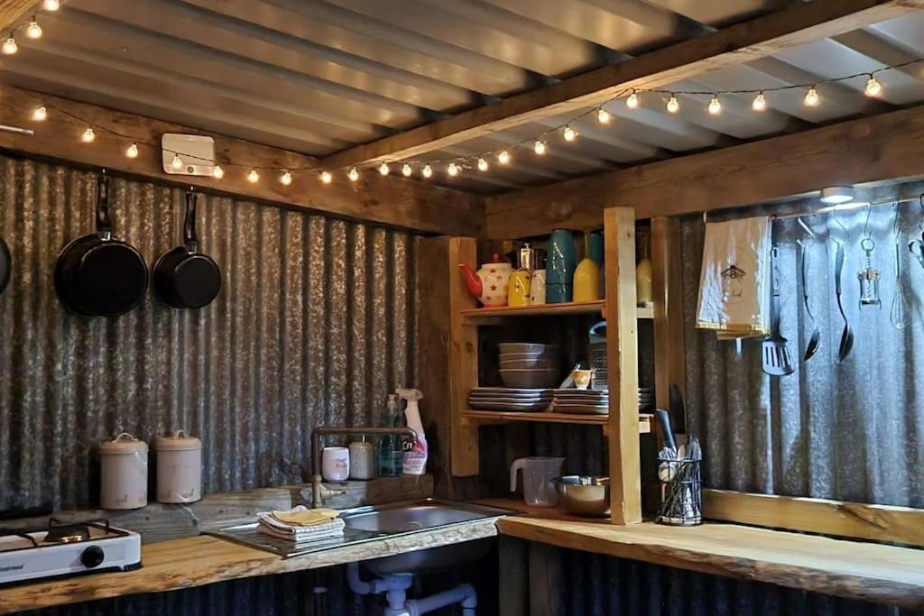 Bronfelen Yurt Hotel Cynghordy Exterior foto